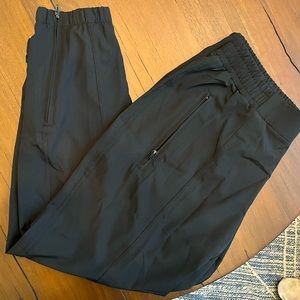Mid-rise StretchTech Joggers